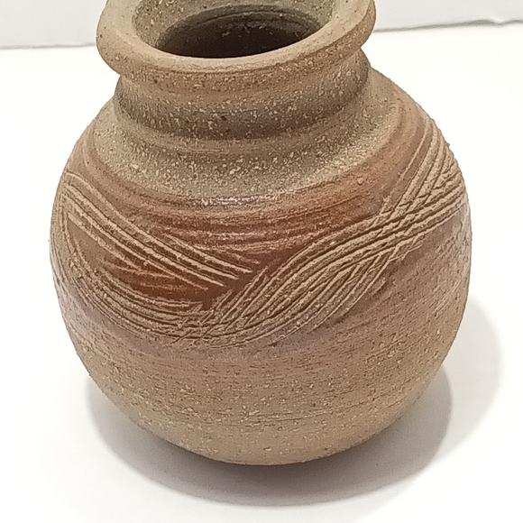 3" Grog Art Pottery Vase - Picture 5 of 5